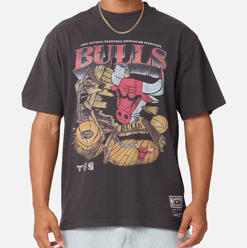 Mitchell & Ness Chicago Bulls Bevel Burst T-Shirt