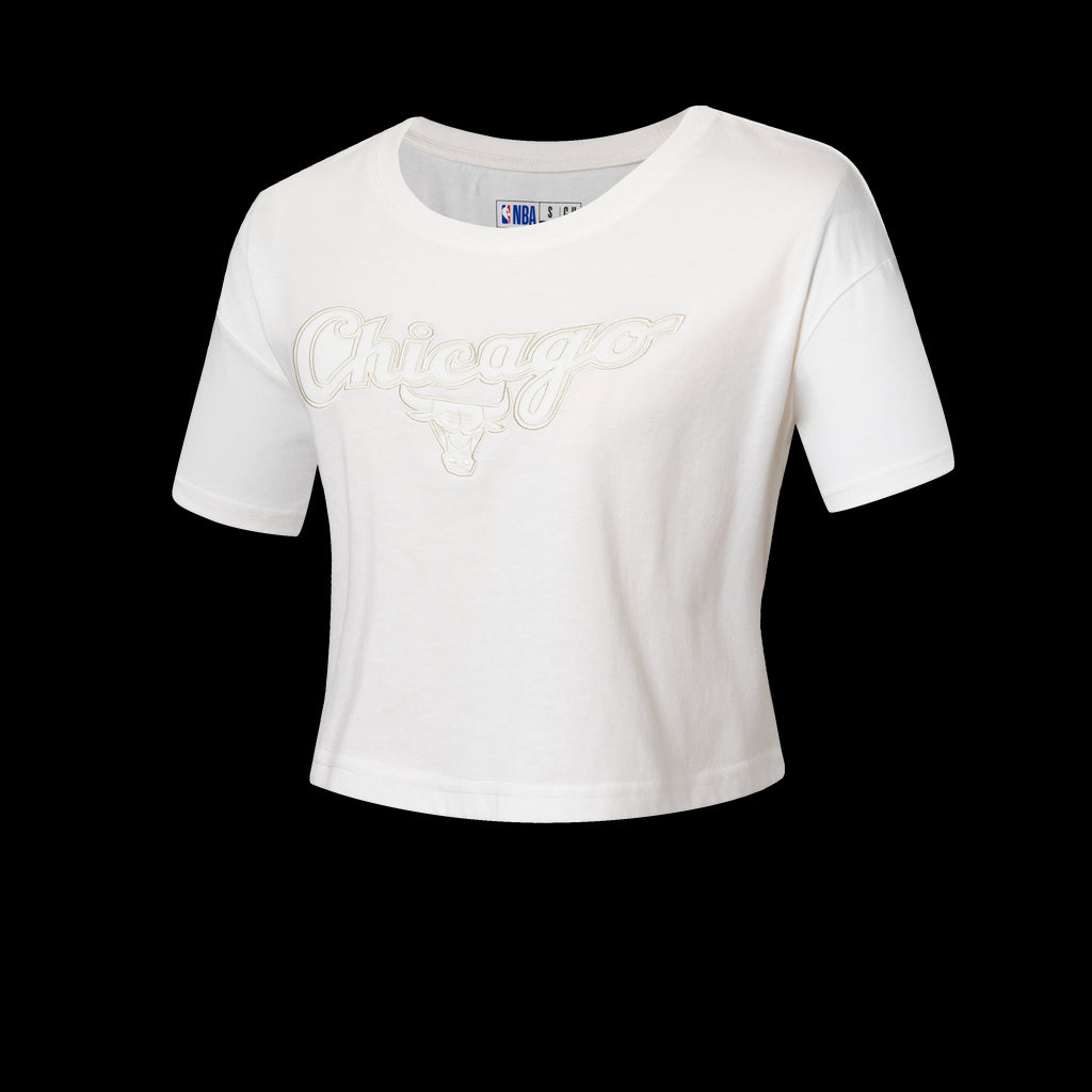 NBA Wordmark Embroidery Boxy Fit Cropped Top - OFF WHITE BULLS