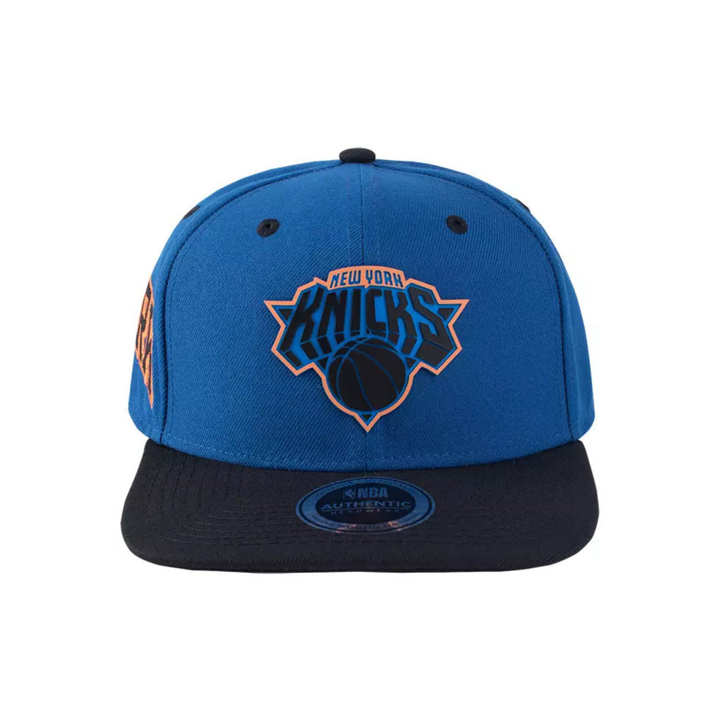 NBA Patch Logo Flex Fit Flat Cap - New York Knicks