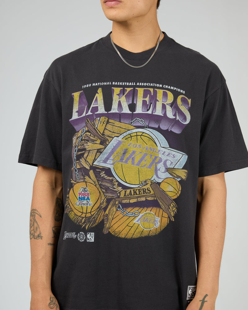 Mitchell & Ness Los Angeles Lakers Bevel Burst T-Shirt