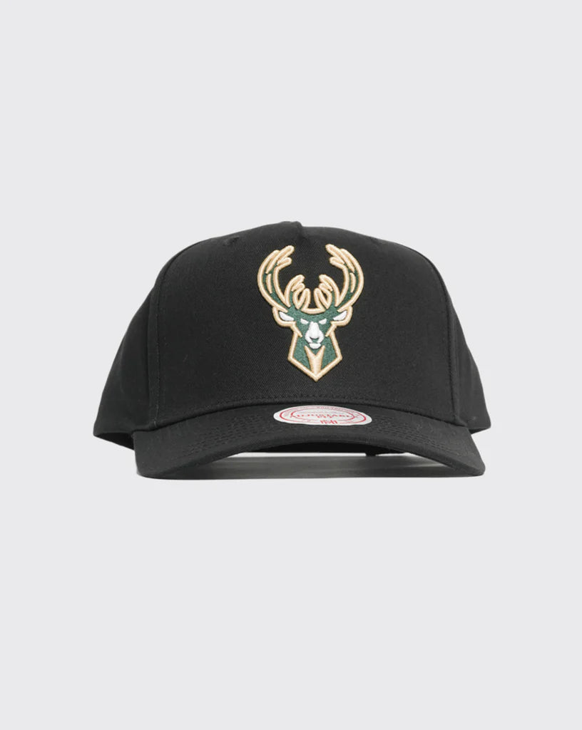 Mitchell & Ness Milwaukee Bucks Team Colour Logo MVP Snapback