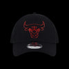 CHICAGO BULLS FOIL LOGO BLACK 9FORTY CAP