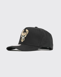 Mitchell & Ness Milwaukee Bucks Team Colour Logo MVP Snapback
