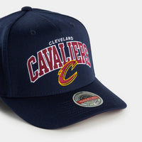 Mitchell & Ness Cleveland Cavaliers Team Arch MVP Snapback Cap