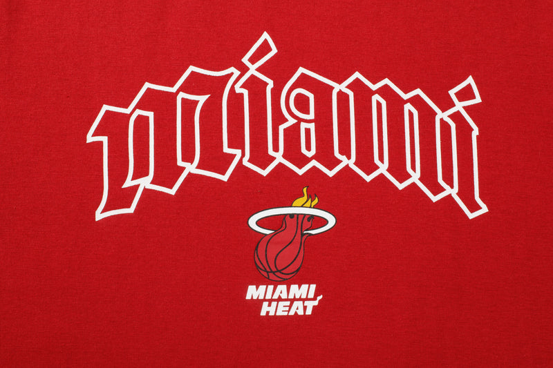 NBA Front Arch Print Regular Fit T-Shirt - Miami Heat