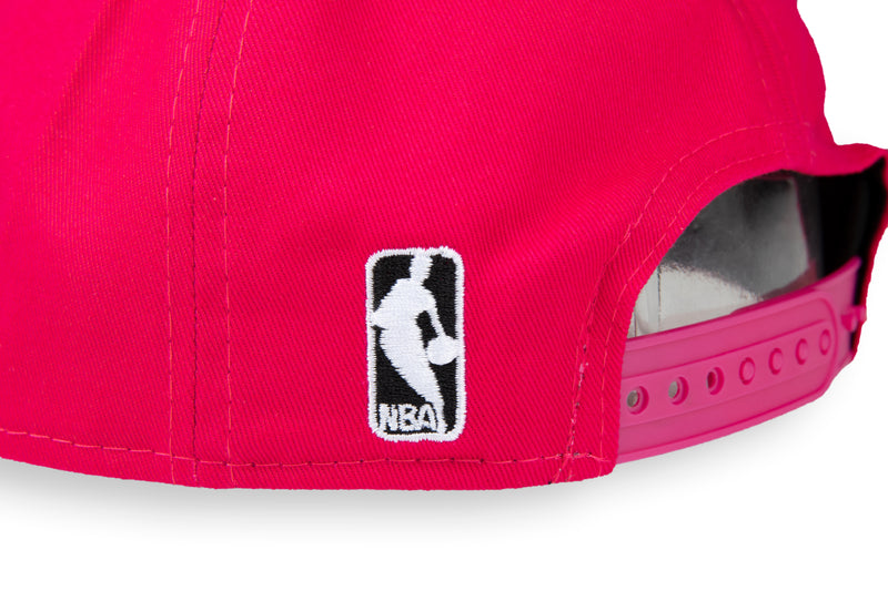 NBA Embroidered Curved Cap - BULLS