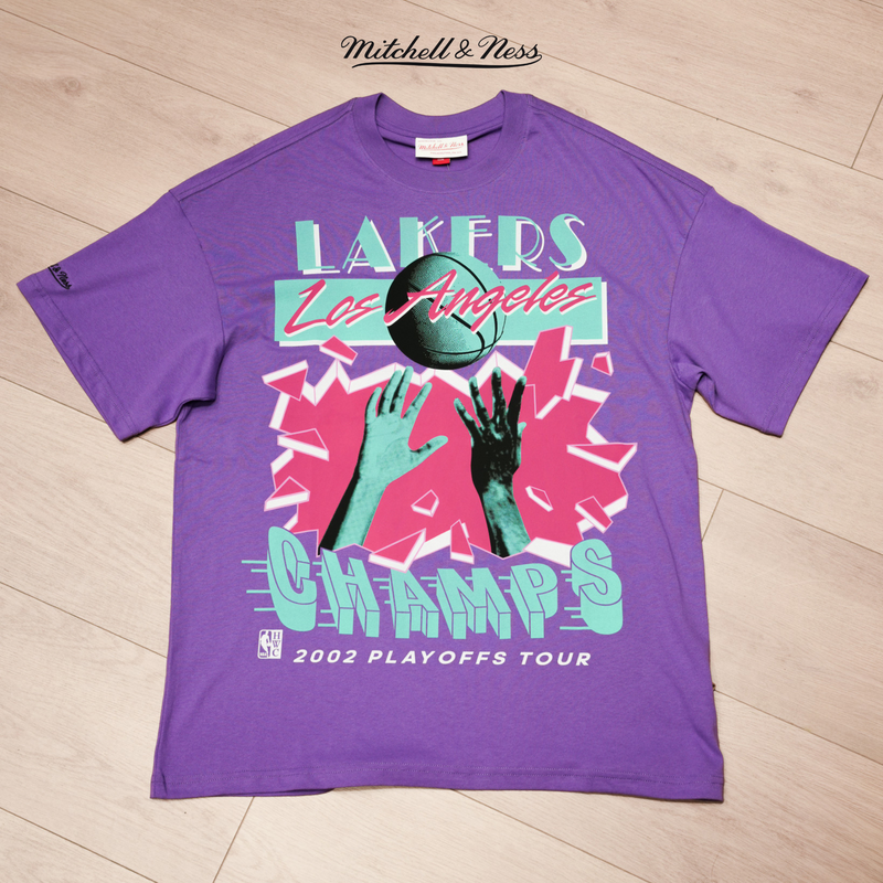 Mitchell & Ness Los Angeles Lakers 2002 Playoffs Tour T-Shirt