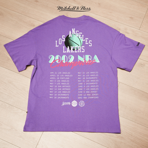 Mitchell & Ness Los Angeles Lakers 2002 Playoffs Tour T-Shirt